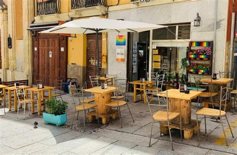 bakeca gay cagliari|Cagliari Gay Bars & Nightlife Guide